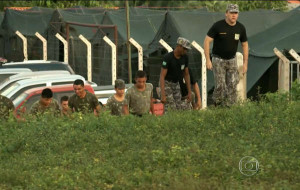 More than six months after the Brazilian army moved in to tackle illegal logging outside the land of the Awá, the Brazilian government has now started a major ground operation to evict illegal invaders from inside the Awá's land.