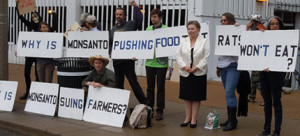 Irina Ermakova, a leading scientist at the Russian Academy of Scientists, joins GMO Free Midwest picket. (photo: Don Fitz)