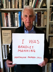 Pentagon Papers whistleblower Daniel Ellsberg, standing up for Pvt. Bradley (now Chelsea) Manning.