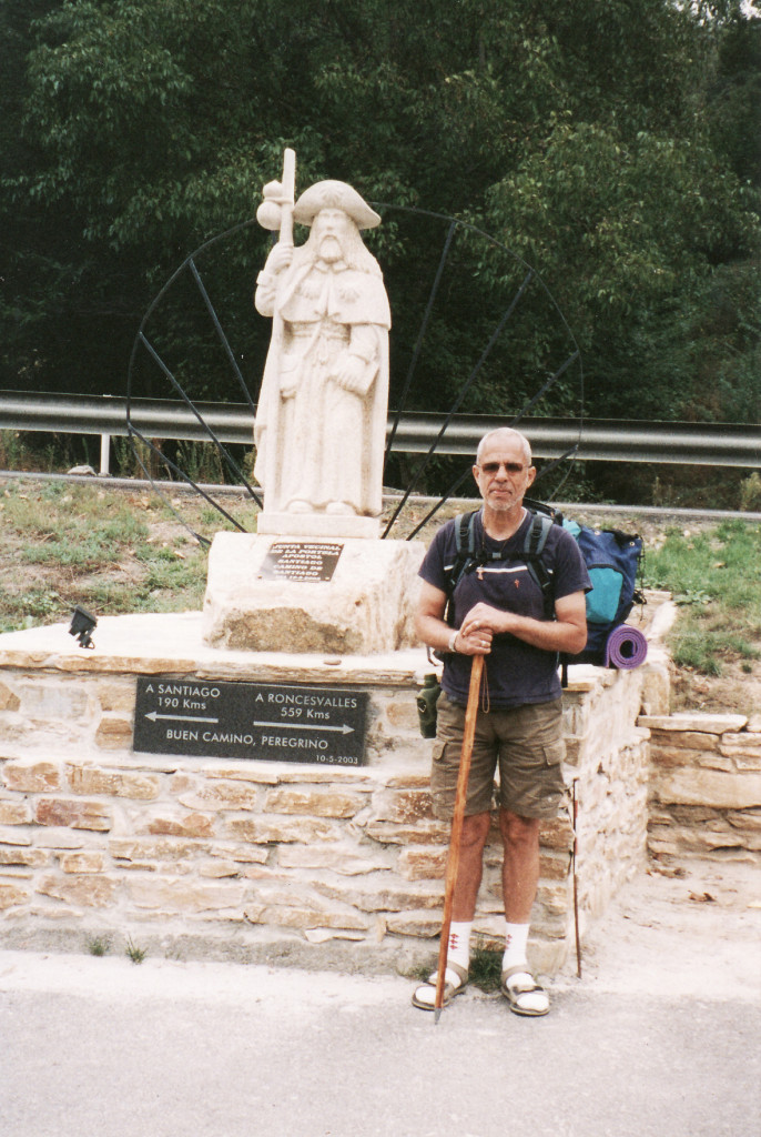 Triacastela-Lugo, Santiago’s statue, 190 km to Santiago de Compostela