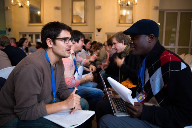 In a spirit of inquiry and engagement, participants at the “Toward a World Citizens Movement: Learning from the Grassroots” conference spent much of their time interacting with each other. Credit: Courtesy of DEEEP