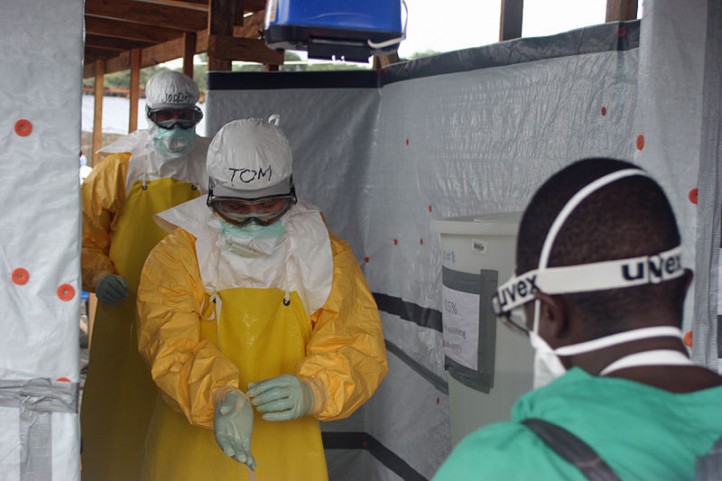 Ebola-aid-Cuba-West-Africa-722x481