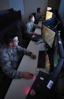 US Air Force imagery analysts at Hurlburt Field, Florida, June 2015  (by Airman Kai White)