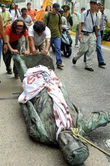 Columbus statute pulled down in Caracas, Venezuela in 2004, now Indigenous Resistance Day.