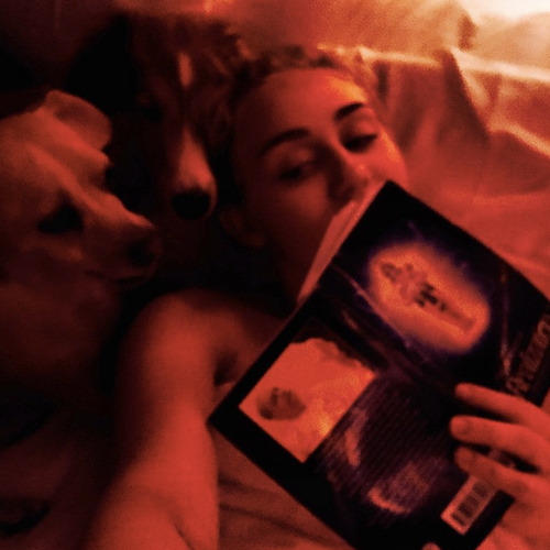 Miley Cyrus reading ‘The Science of Self-Realization’ by Hare Krishna’s founder Swami Prabhupada. m.dandavats.com