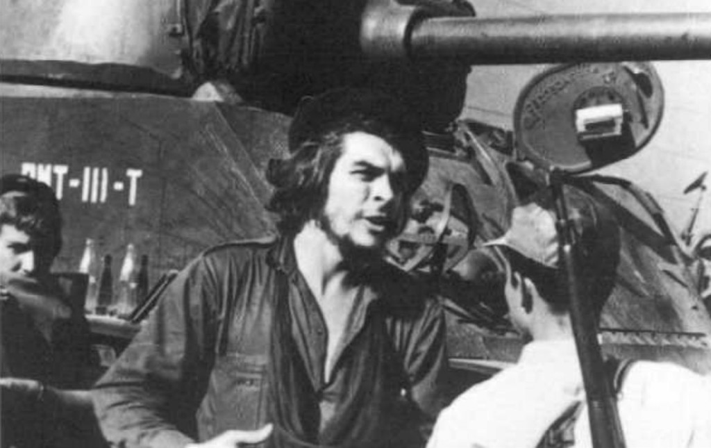 Che Guevara after the battle of Santa Clara during the Cuban revolution in 1958. (Wikimedia Commons / Oficina de Asuntos Históricos de Cuba)