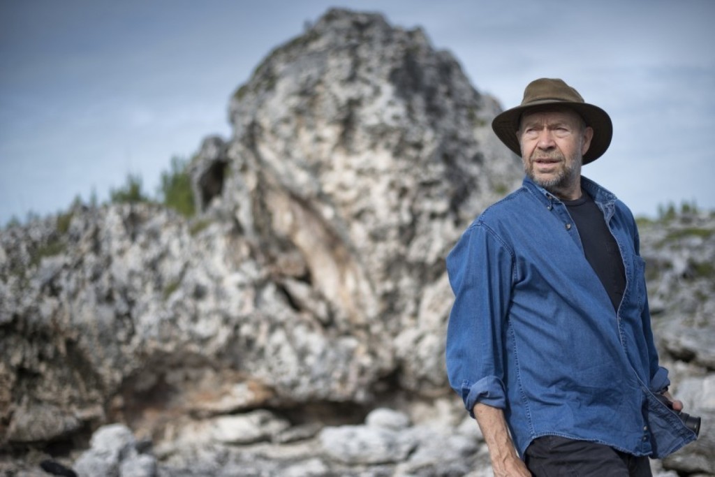 Climatologist James Hansen on the Eleuthera coastal ridge on Nov. 22, 2015, in Eleuthera, Bahamas. (Charles Ommanney for The Washington Post)