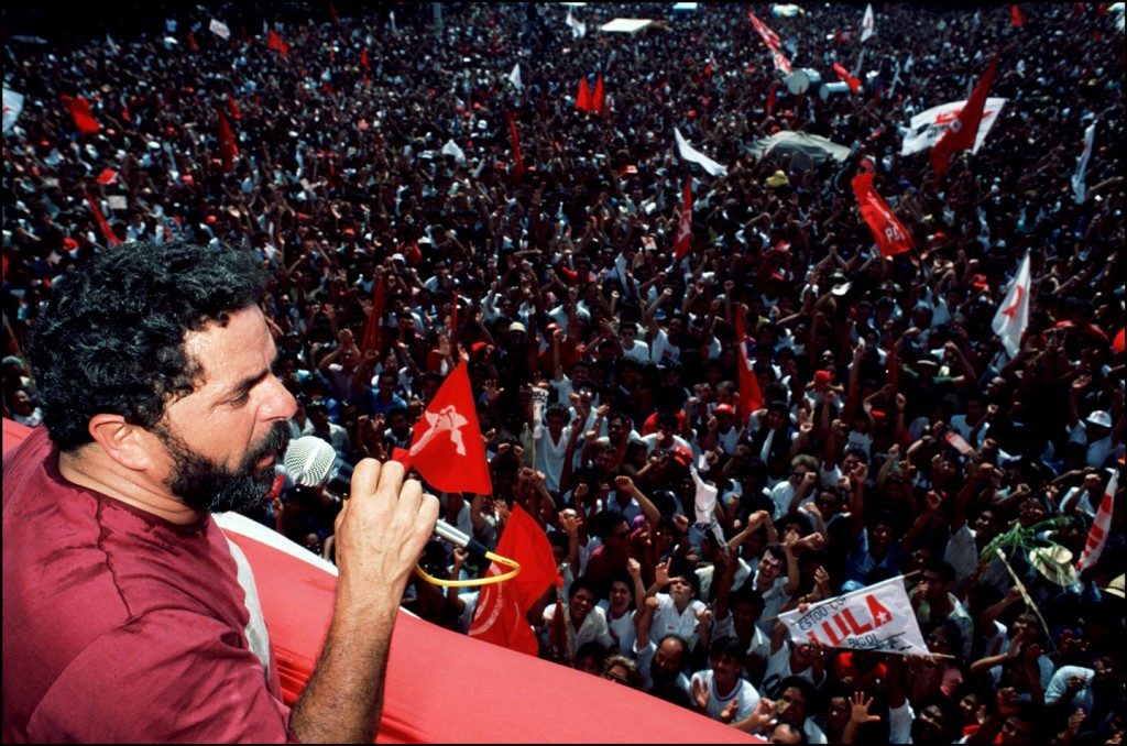 Meeting for presidential elections in São Bernardo do Campo circa 1989. Photo: Gamma-Rapho/Getty Images