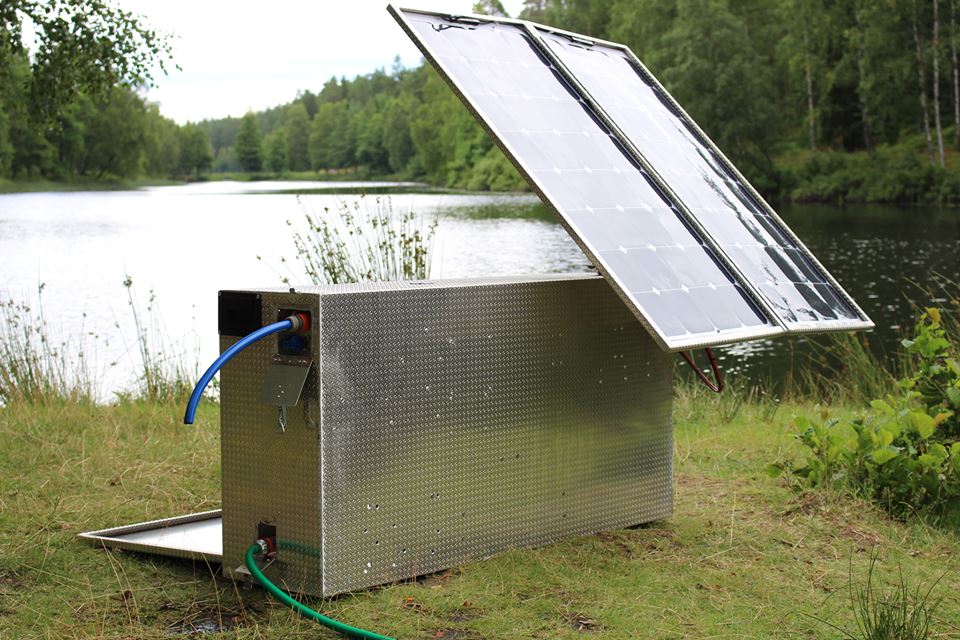 Carregado por energia solar, o kit dispensa o uso da eletricidade vinda da rede, facilitando sua aplicação em regiões com pouca infraestrutura. | Foto: Divulgação