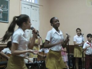 The girls of La Colmenita step to the front. – Photo courtesy of Marilyn Langlois