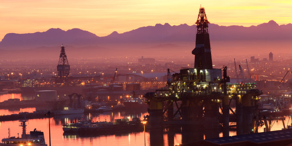 A drilling rig parked in a shipyard in Cape Town, South Africa. Photo: James Jones Jr / Shutterstock.com