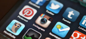 iPhone home screen. (photo: iStock)
