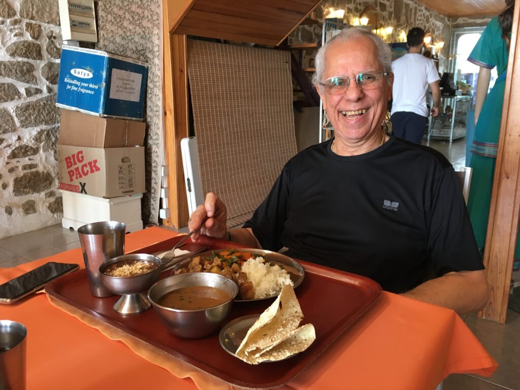 The Man in the Mirror: A Glimpse at the Heart and Mind behind TRANSCEND Media Service - Vimarsana News